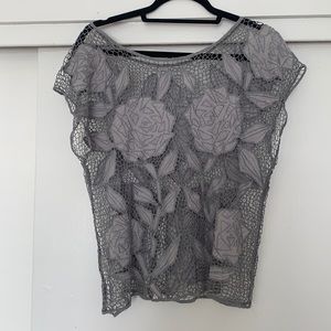 Gray mesh top